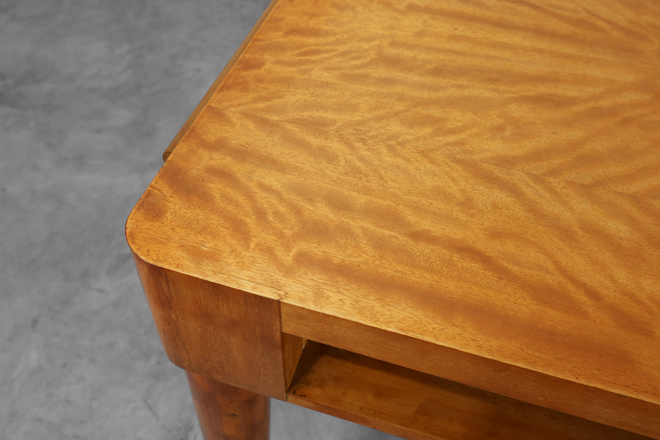 Art Deco Birch‑Veneered Side Table with Drawer, France 1920sthumbnail